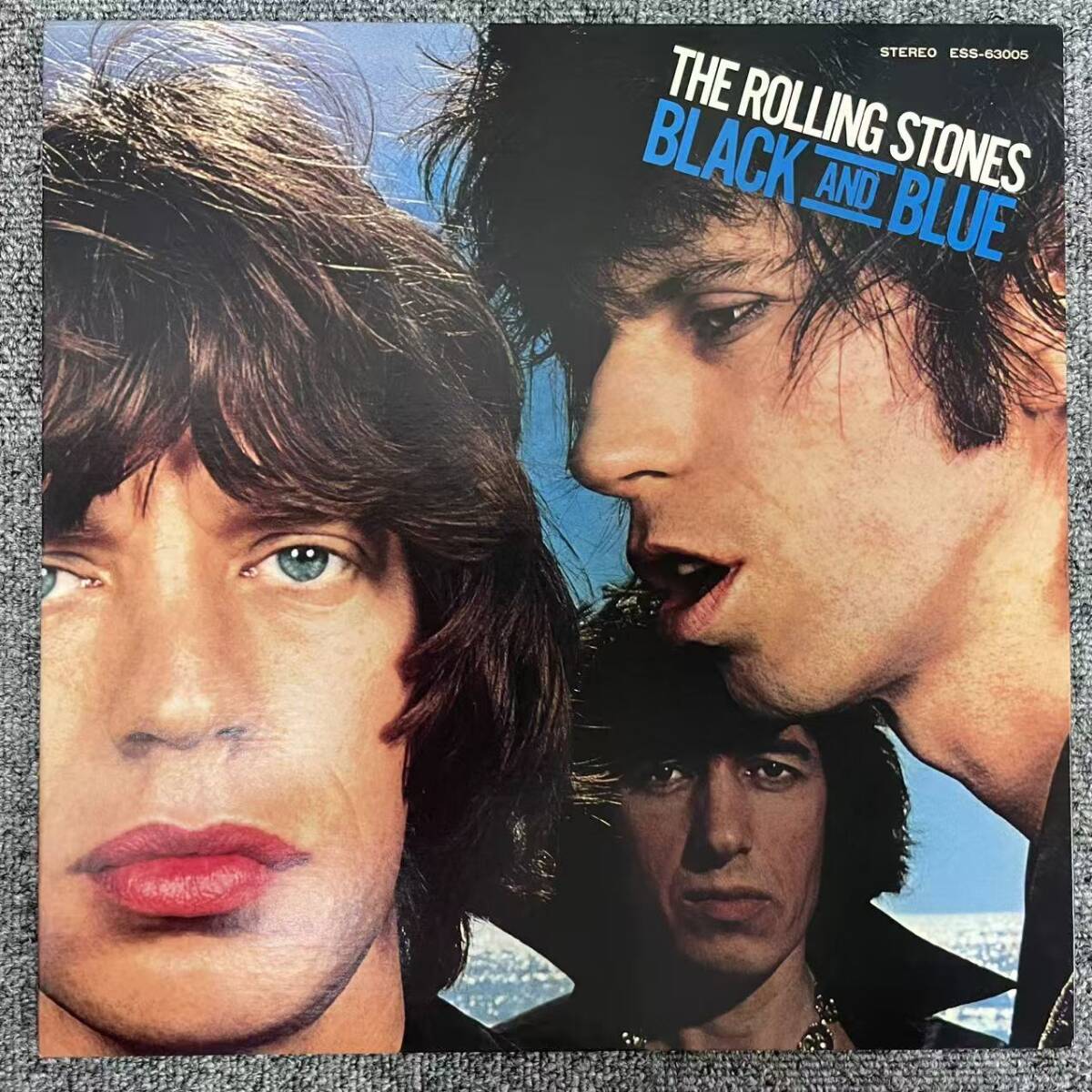 美盤/THE ROLLING STONES / BLACK AND BLUE 東芝EMI ESS-63005/NF082206拍卖