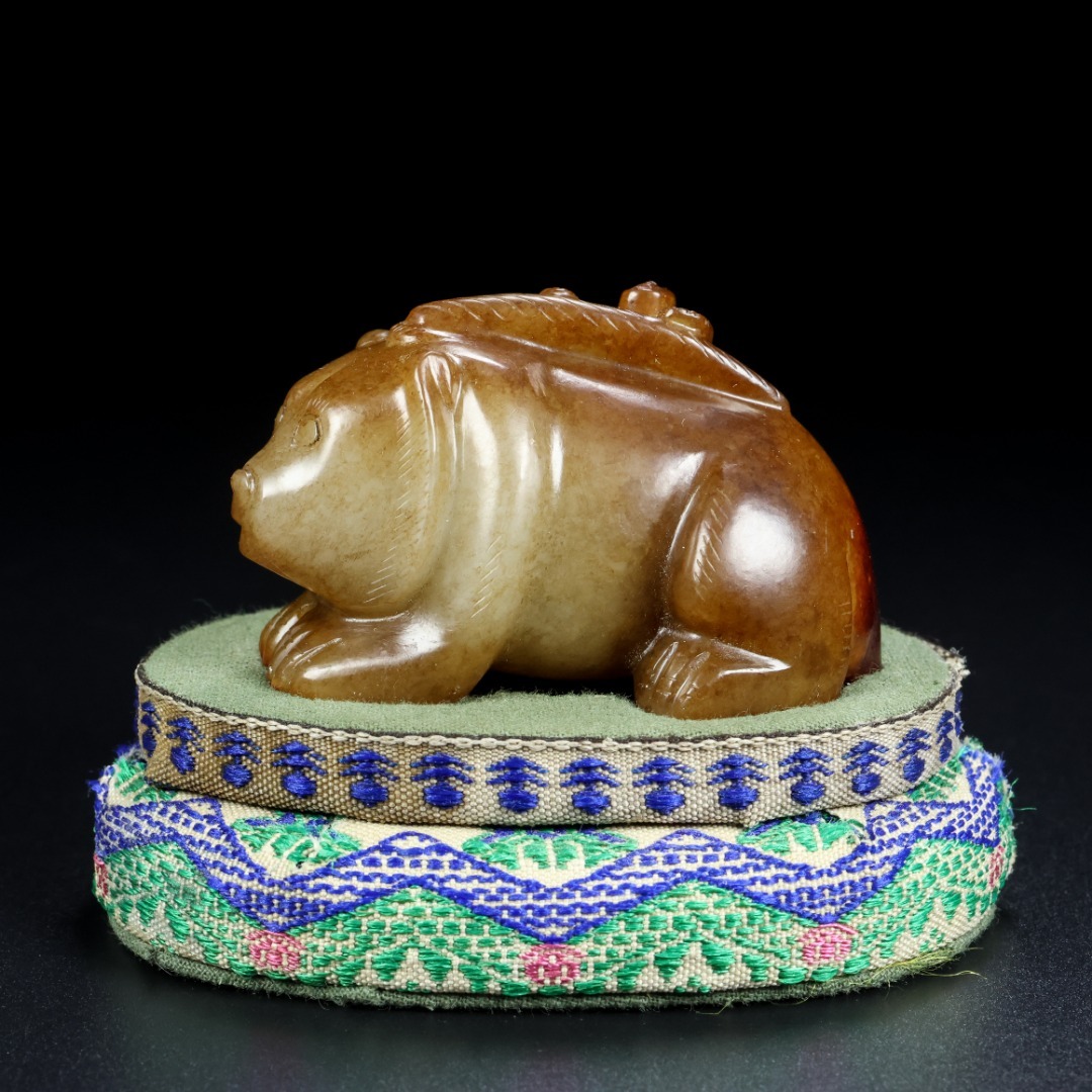 唐物 清 玉彫 和田玉 シード料熊 極細工 古美術品 時代物 中国古玩 骨董品 D68拍卖