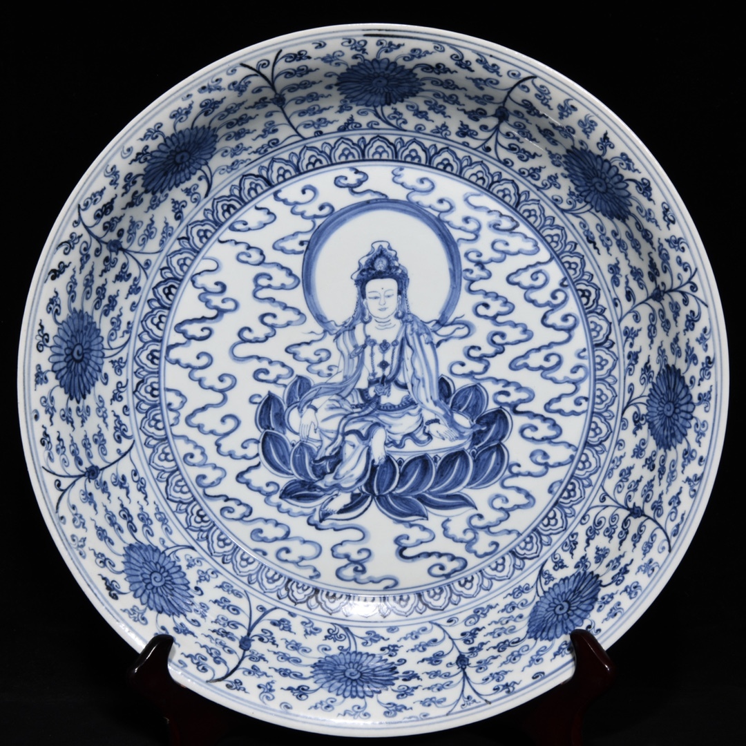 唐物 明 正統年制 青花 ドンカ 人物紋盤 陶芸 古陶磁器 中国磁器 極細工 中国古玩 骨董品 古美味 D68拍卖