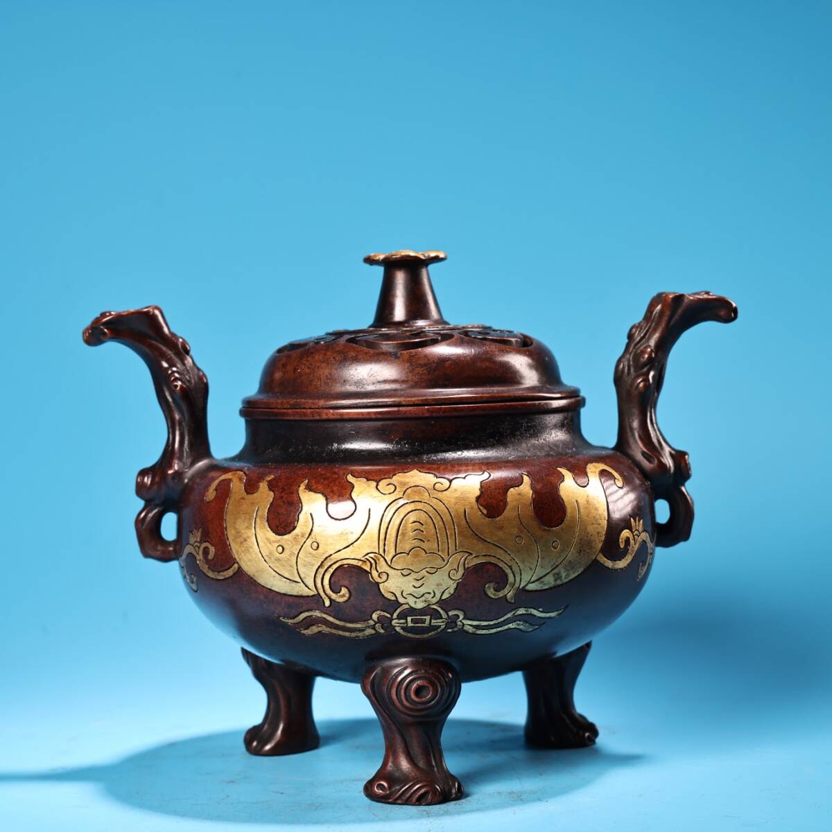 唐物 明 宣德年制 純紫銅 純手工高浮彫鏨刻 塗金熏香爐 香道具 銅製品 銅器 極細工 古美術品 時代物 中国古玩 骨董品 D68拍卖