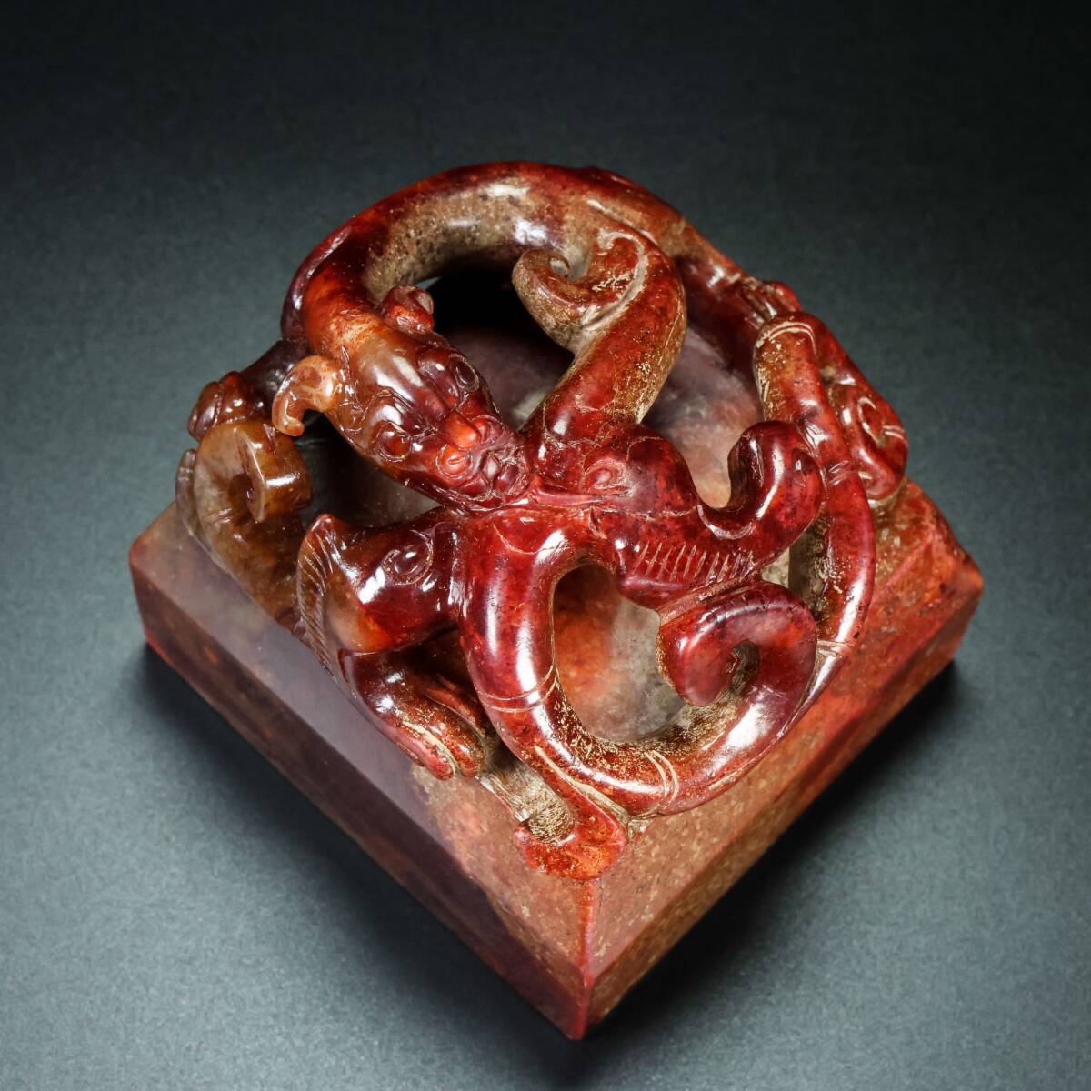 唐物 清 玉彫 和田老玉 龍印章 置物 極細工 中国古玩 骨董品 古美味 D68拍卖