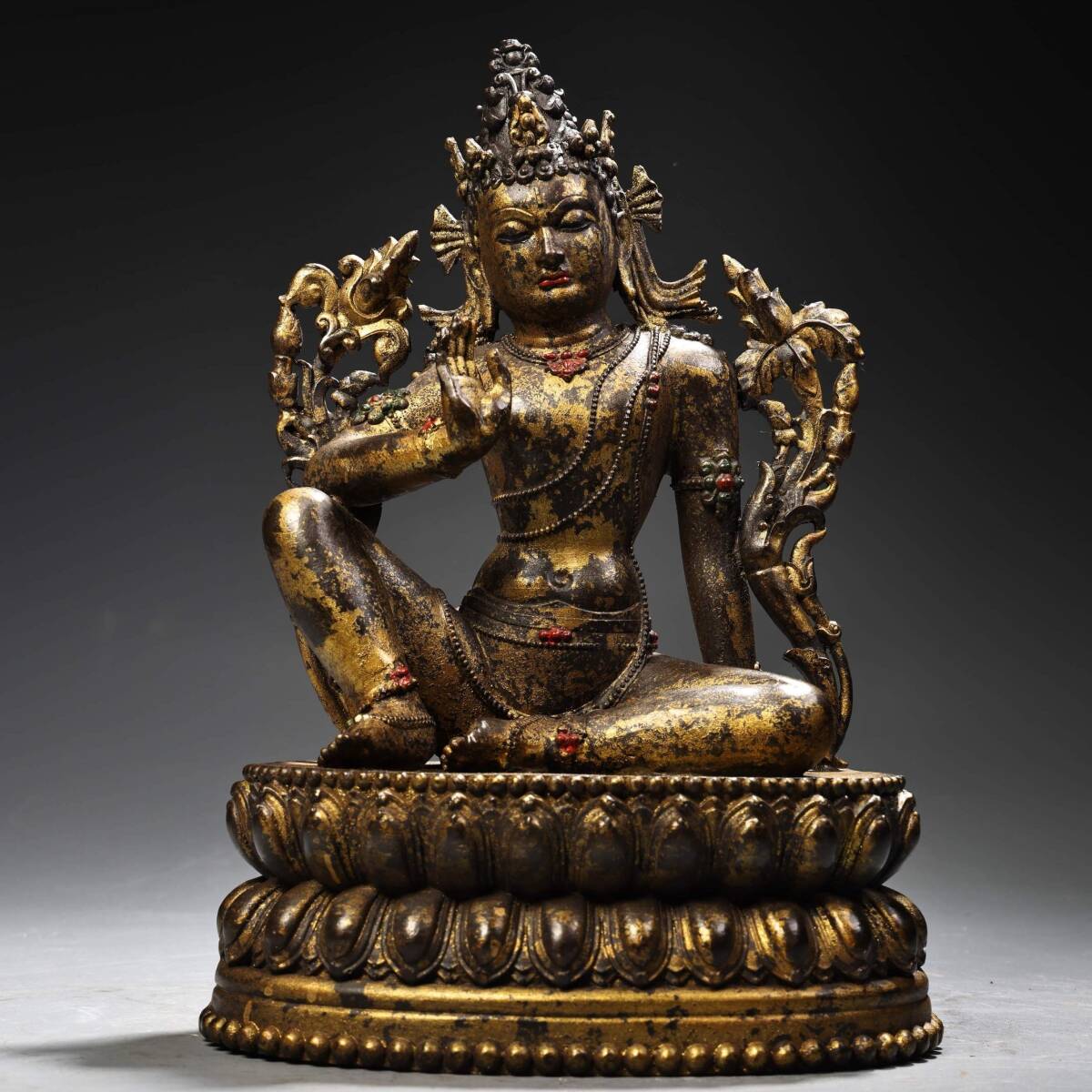 唐物 清 純銅 全銅 高レリーフ鏨刻泥金 自在観音菩薩 仏像 奉納されていた 供養品 銅製 銅器 極細工 古美術品 時代物 中国古玩 骨董品 D68拍卖