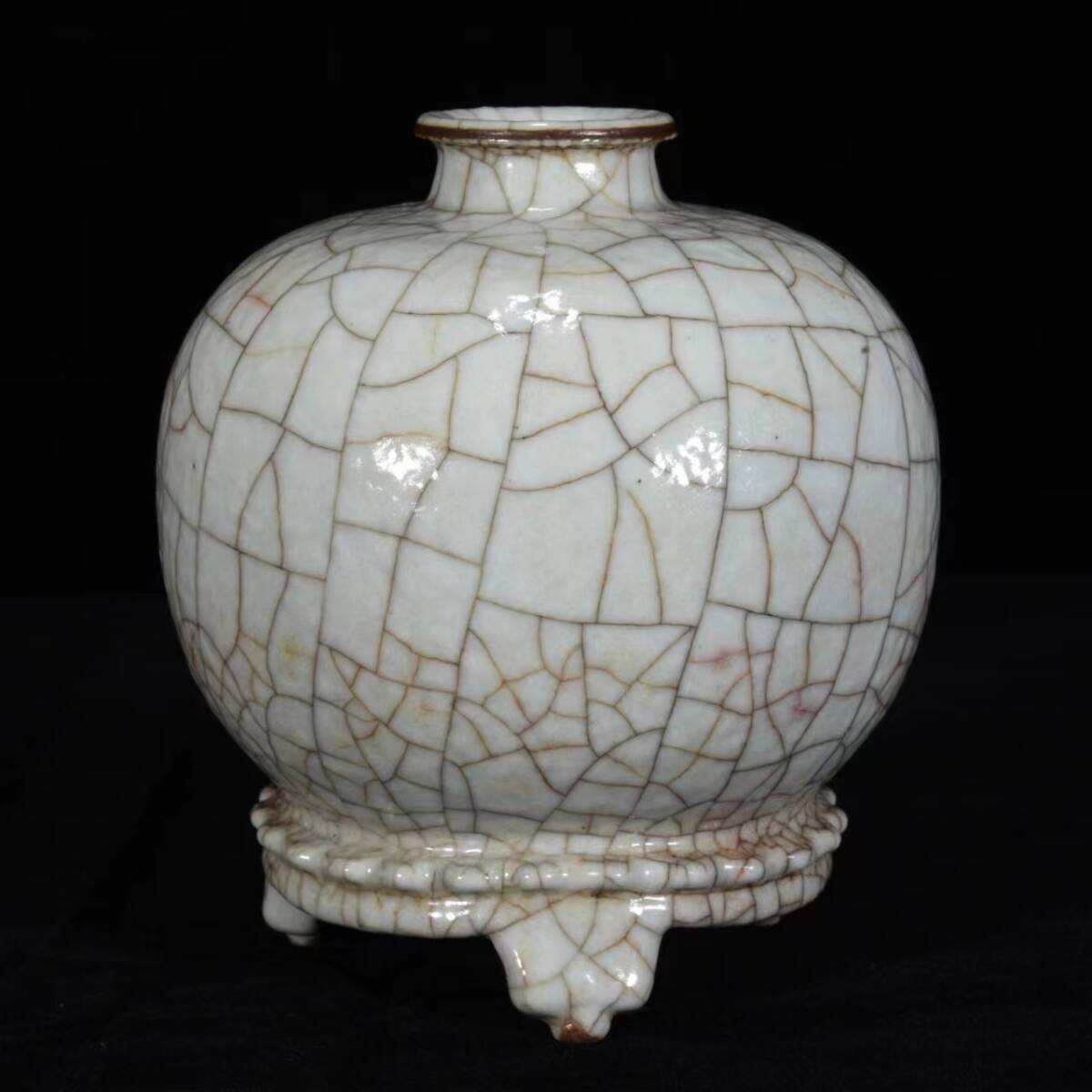 唐物 宋 官瓷 蘋果尊 陶芸 古陶磁器 中国磁器 極細工 中国古玩 骨董品 古美味 D68拍卖