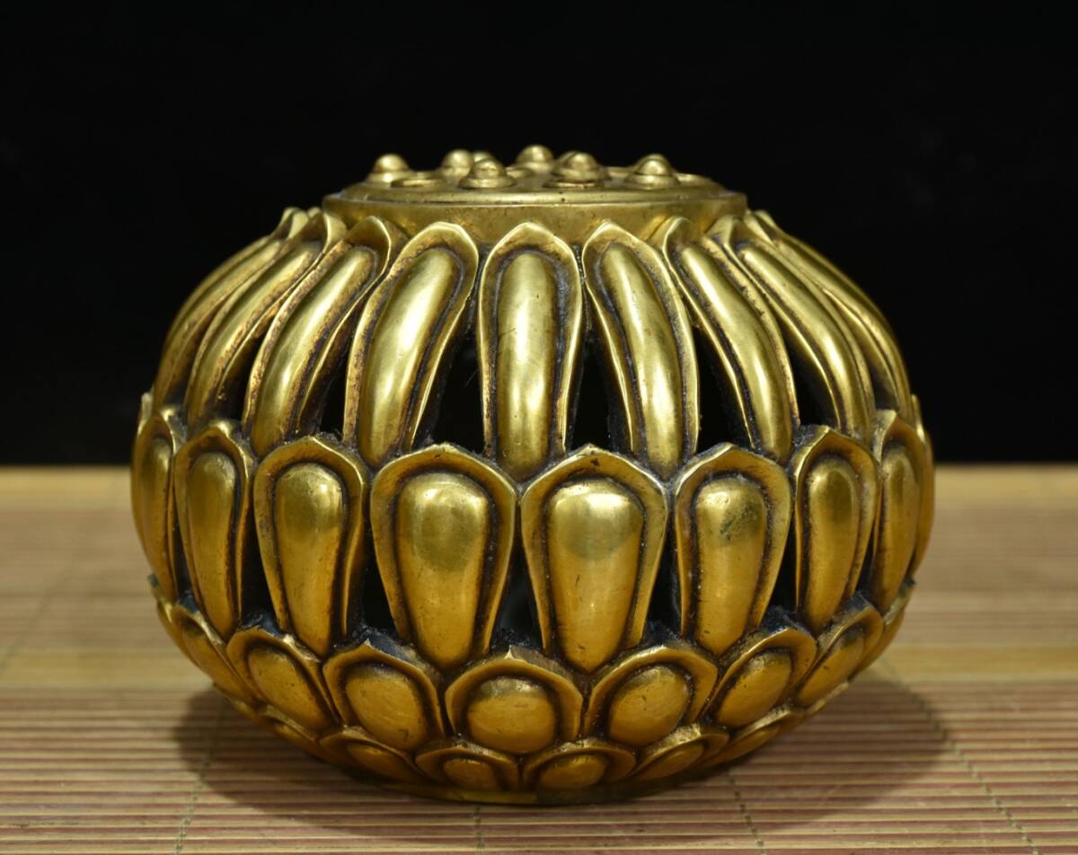 唐物 清 純銅塗金 蓮花臺香爐 圓形熏香爐 銅製 極細工 中国古玩 骨董品 古美味 D68拍卖