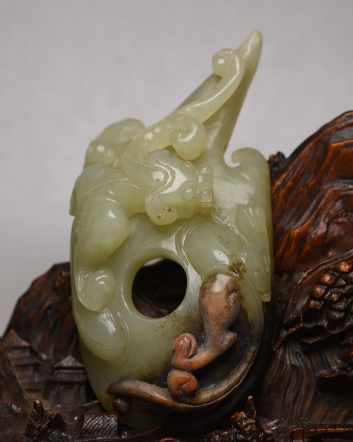 唐物 清 玉彫 和田玉 キレート竜鶏心ペ 玉質温潤細膩 沁色自然 包漿一流 極細工 中国古玩 骨董品 古美味 D68拍卖