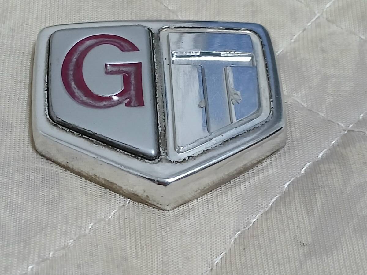 スカイライン GTエンブレム 訳アリ 中古拍卖