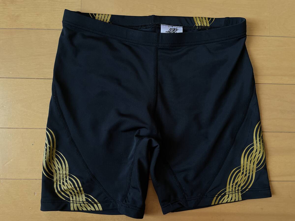 洗濯のみ未使用 130 整形外科医が考えた身体教育理論 より速く走る力 スポーツタイツ フットマーク 速人レーサー ブラック黒 スパッツ 即決拍卖