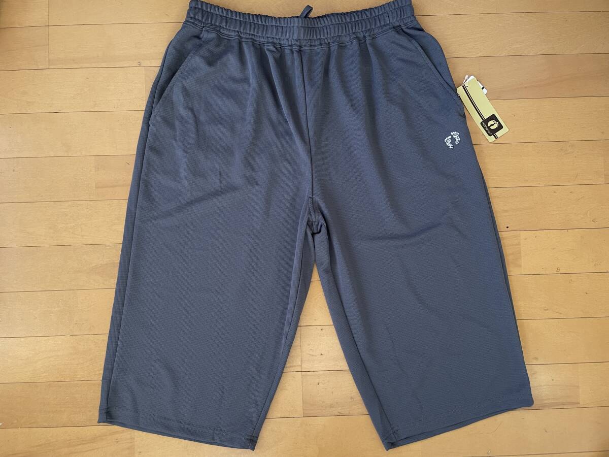 新品未使用 送料込み 5L HANGTEN ハンテン 動きやすい 7分丈パンツ 長めのハーフパンツ グレー ワンポイントロゴ刺繍 大きいサイズ 即決拍卖