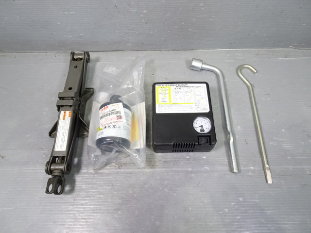 スペーシア DAA-MK42S 工具一式 平成28年 グレード【X】 1kurudepa拍卖