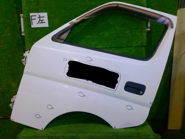 4kurudepa H23年 キャラバン LDF-VWE25 フロント 左 ドア H0101-VM5MM 白 QM1拍卖