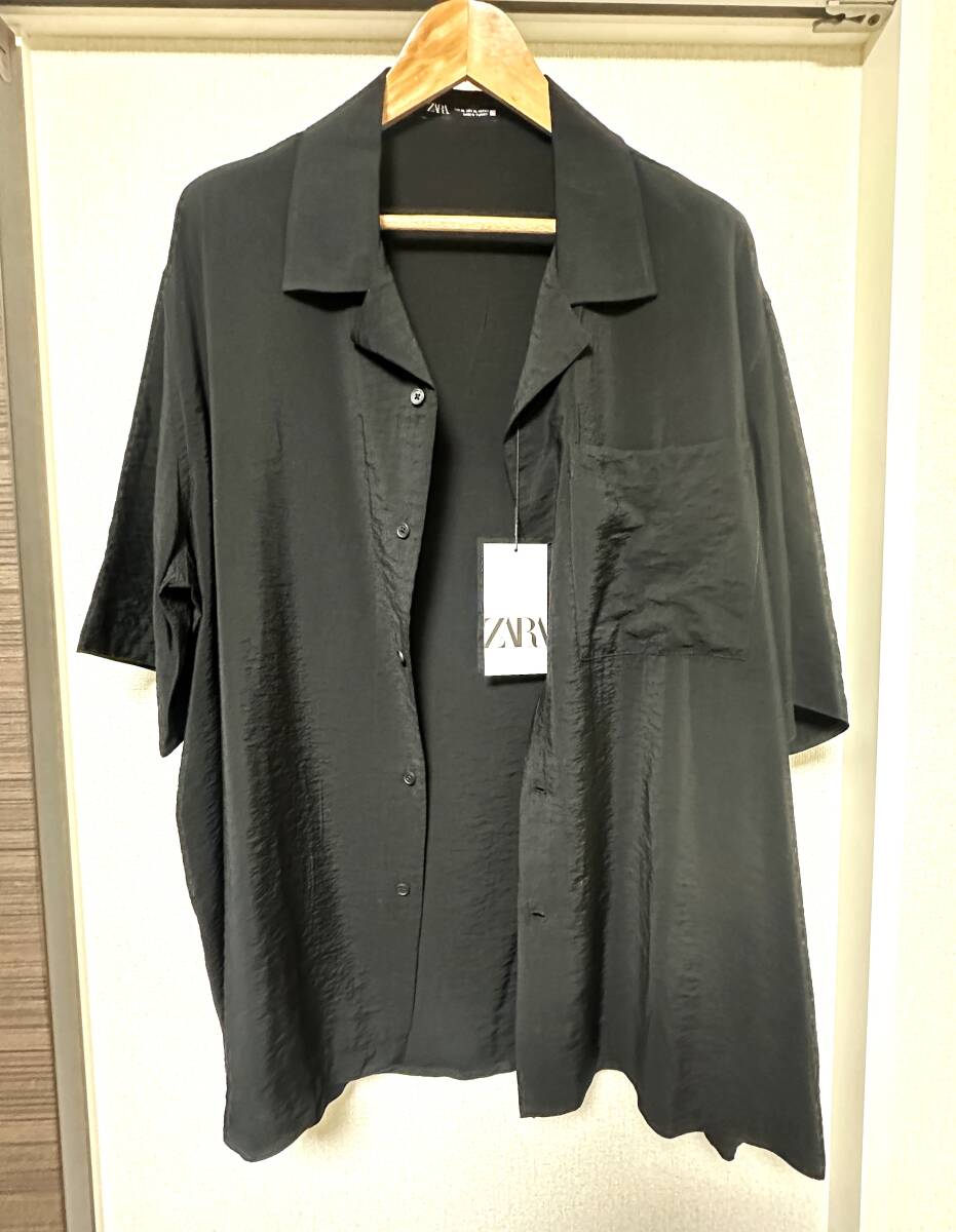 ZARA 黒 半袖シャツ 胸ポケット付き サイズ : XL 未使用品 タグ付き ブラック カッコいいです拍卖