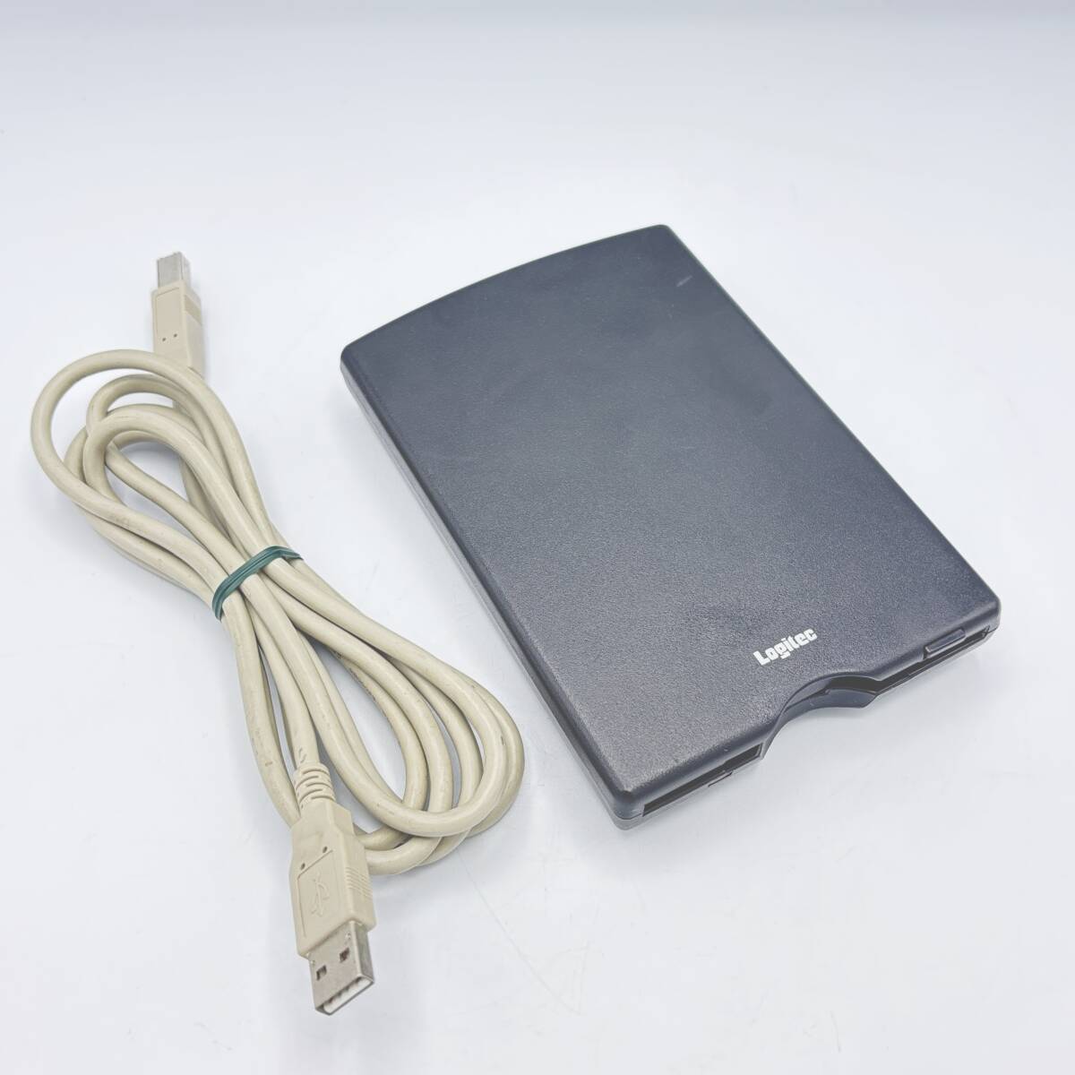 Logitec LFD-31U/M (BK) 3.5インチ 外付け USB フロッピー ディスクドライブ FDD 08522945拍卖