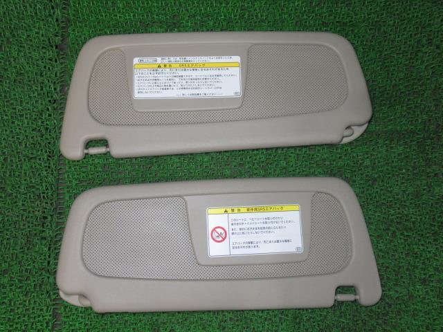 シエンタ DBA-NCP81G 左右 サンバイザー 74320-52A40-A0 74310-52A00-A0 /50382拍卖