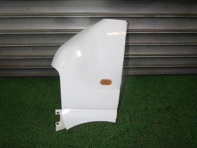 キャリィ GD-DA52T 左フロントフェンダー 58611-78A30 26U スペリアホワイト /50369拍卖