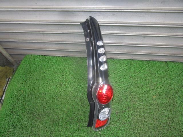 ミラ DBA-L275S 右テールランプ 81550-B2230 イチコー D049 /50448拍卖