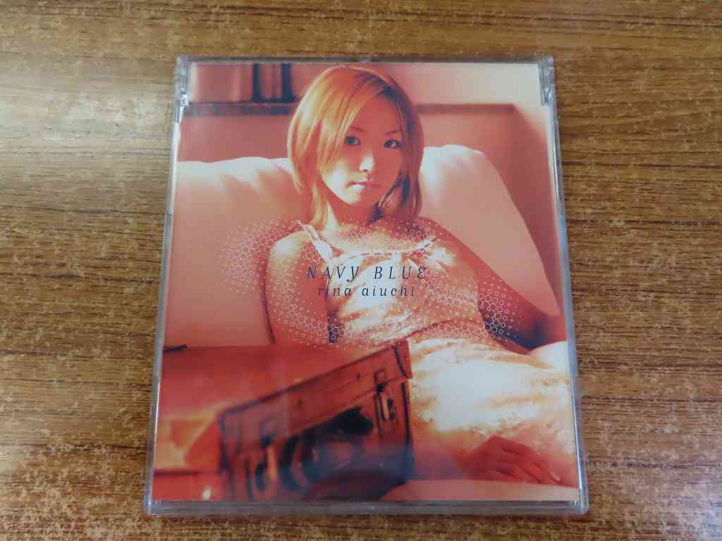 PC676★中古CD 愛内里菜 NAVY BLUE ネイビー・ブルーケースジャケット付き 盤面良好 クリーニング済み拍卖