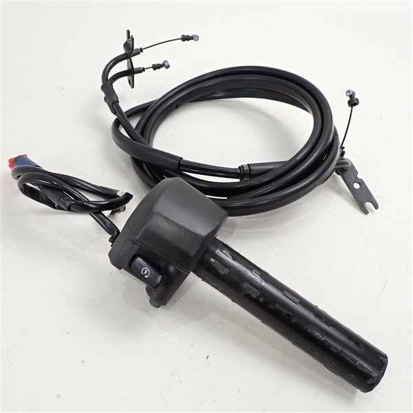 ♪マジェスティS/SG28J 純正 右側 ハンドルスイッチ/スロットルホルダー(Y0806B06)拍卖