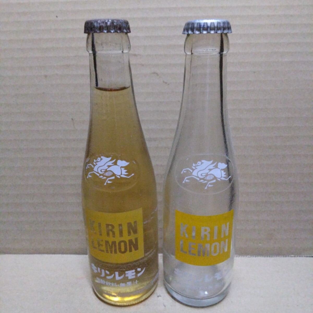 昭和レトロ キリンレモン 瓶入り空瓶セット 当時物。拍卖