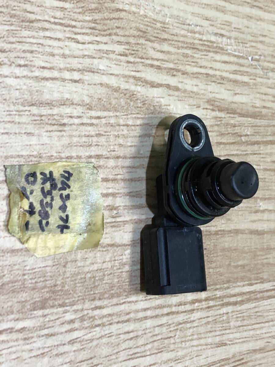 ポルシェ カイエン 958 後期 ベースグレード カムポジションセンサー 030 907 601 E H28年式 管22133拍卖