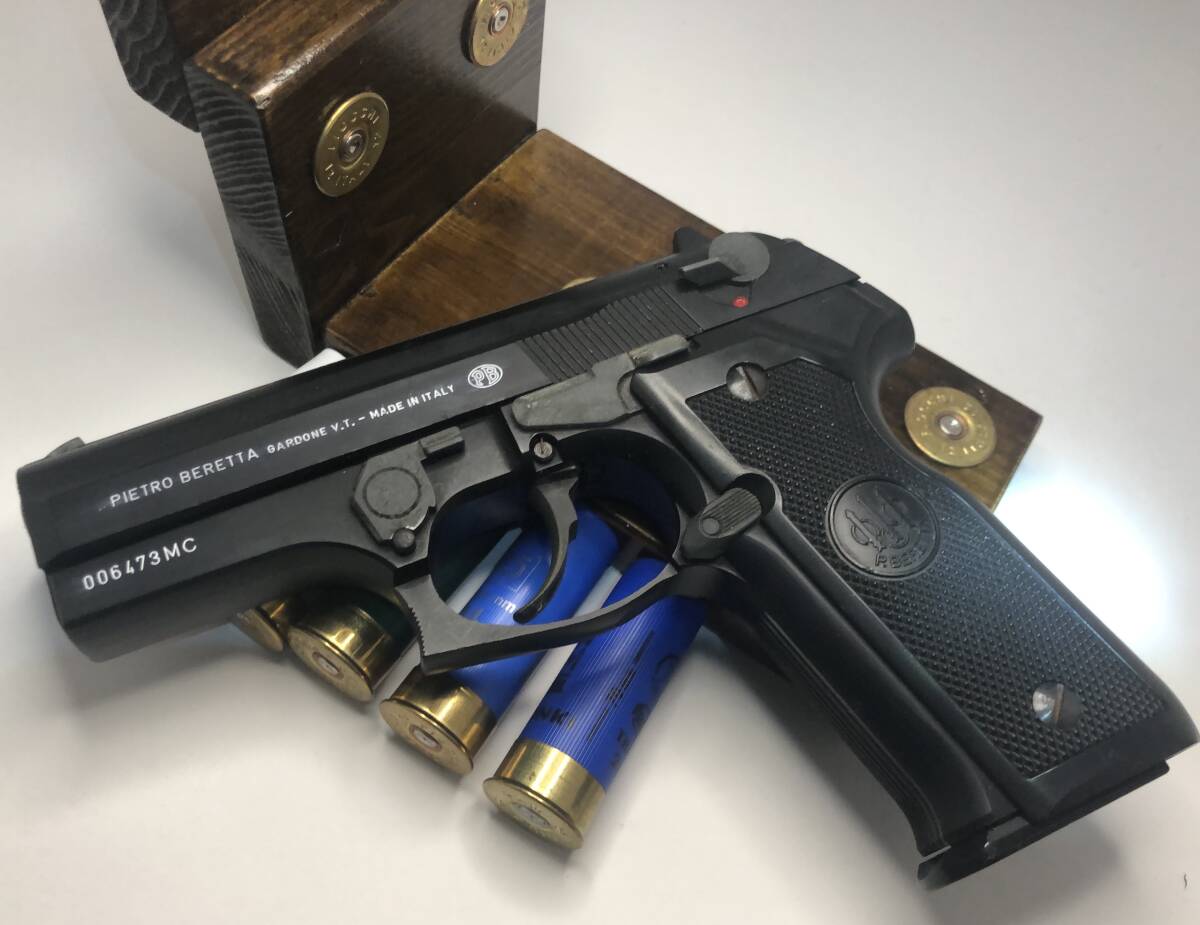★KSC ガスガン ベレッタクーガーM8000-F・GBB★現在入手困難モデル★レアなピエトロ・ベレッタ・リアル刻印墨入れ★グリップカバー拍卖