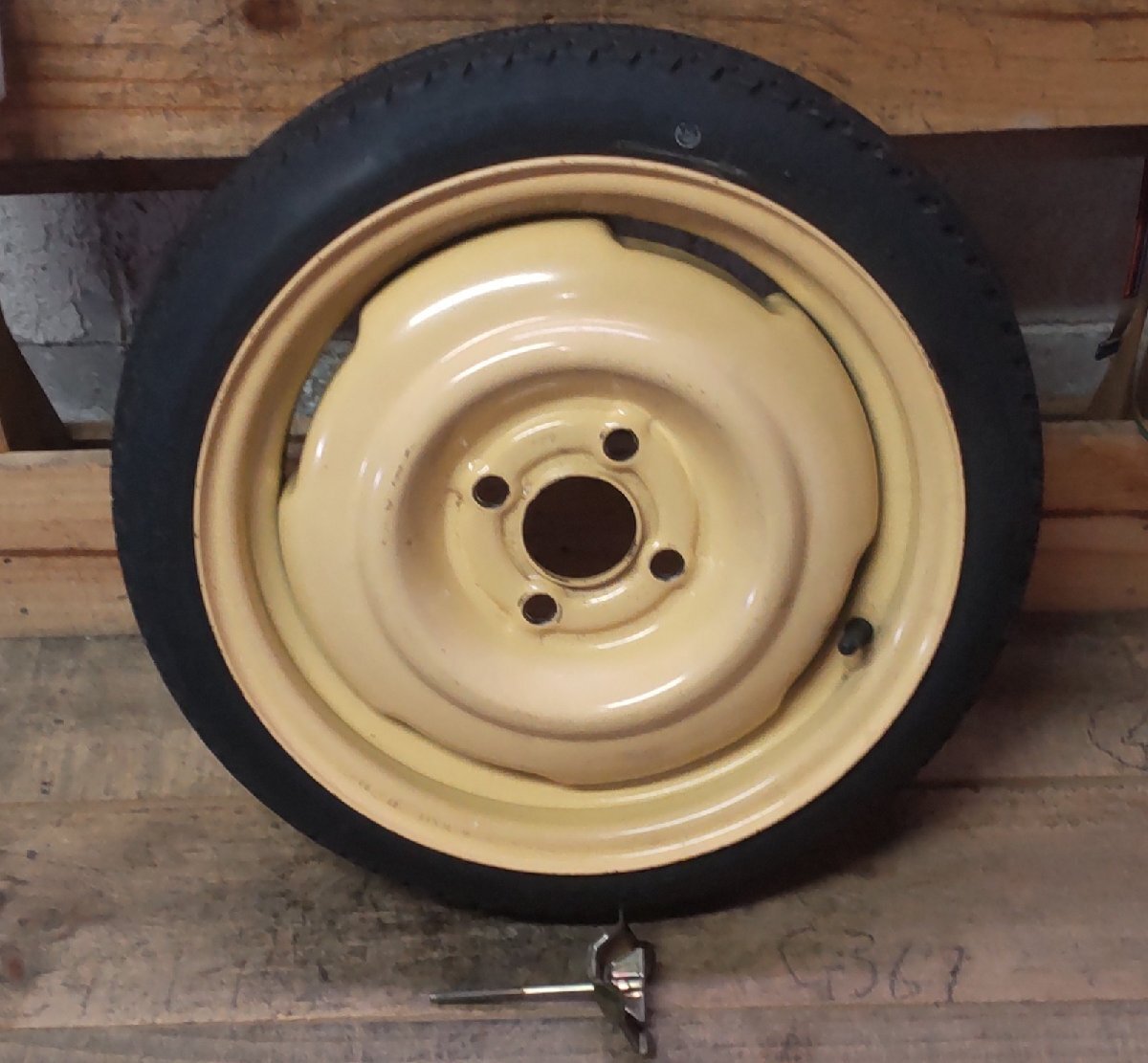 スペアタイヤ 1本 T105/70D14 1991年製 BRIDGESTONE スバル レックス 14×4T 4H×100 ハブ径59 中古拍卖