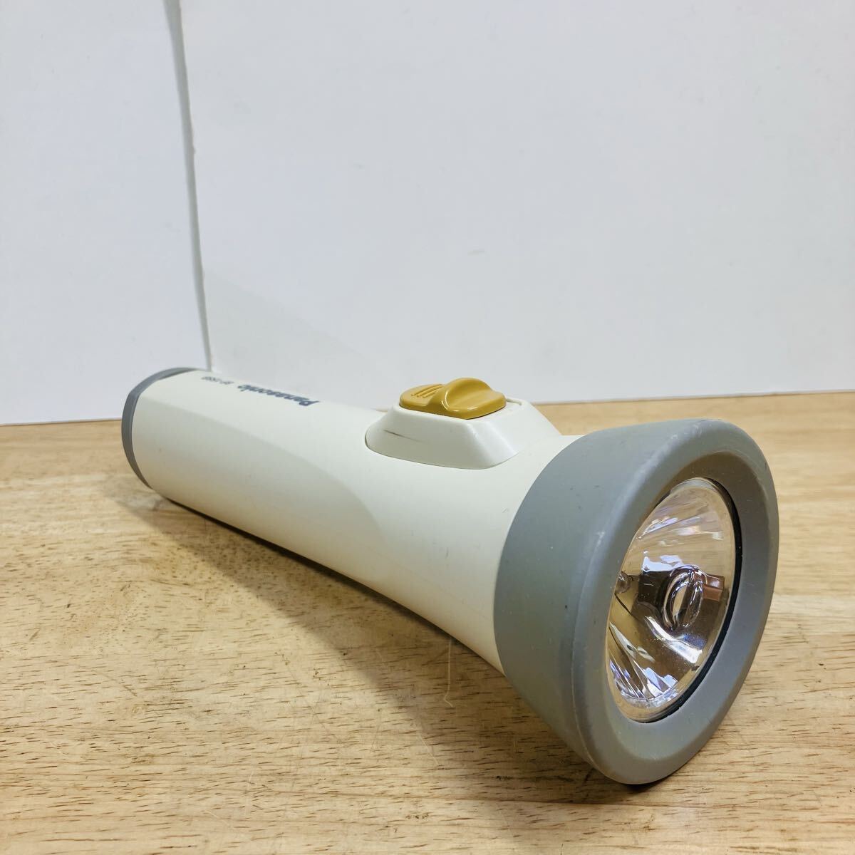 動作品 パナソニック Panasonic 懐中電灯 アウトドア キャンプ スポーツ 災害 防災拍卖