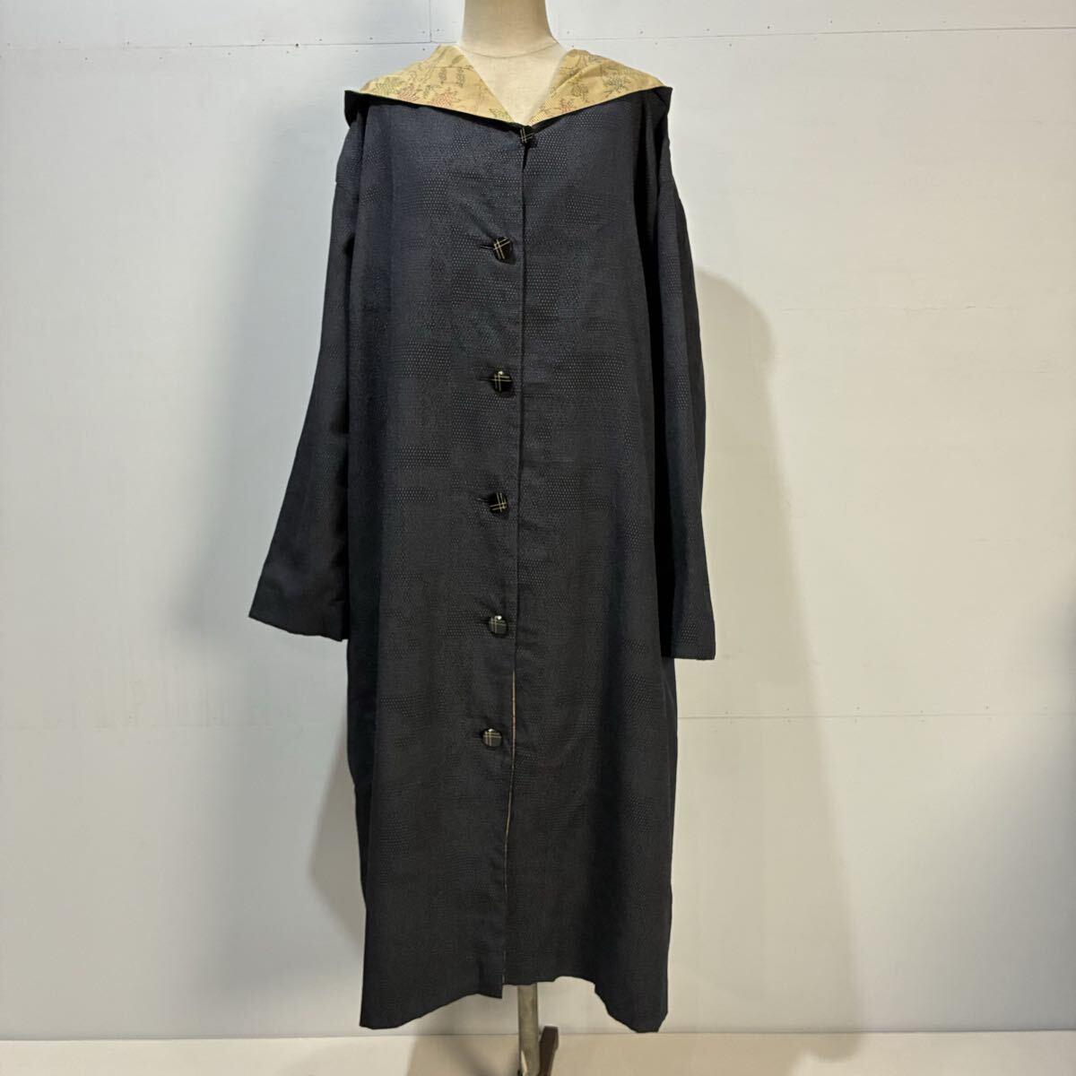 VINTAGE 着物リメイク ロングコート フードコート アウター 一点物 古布 羽織り 総柄裏地 ネイビー ヴィンテージ【送料一律/同梱可能】E拍卖