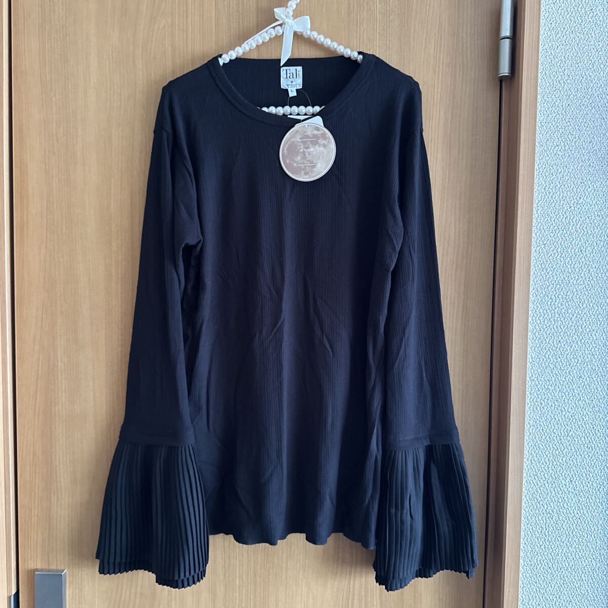 【88】tal.by yumi 袖フリル トップス Lサイズ 黒 長袖カットソー 春夏 秋冬拍卖