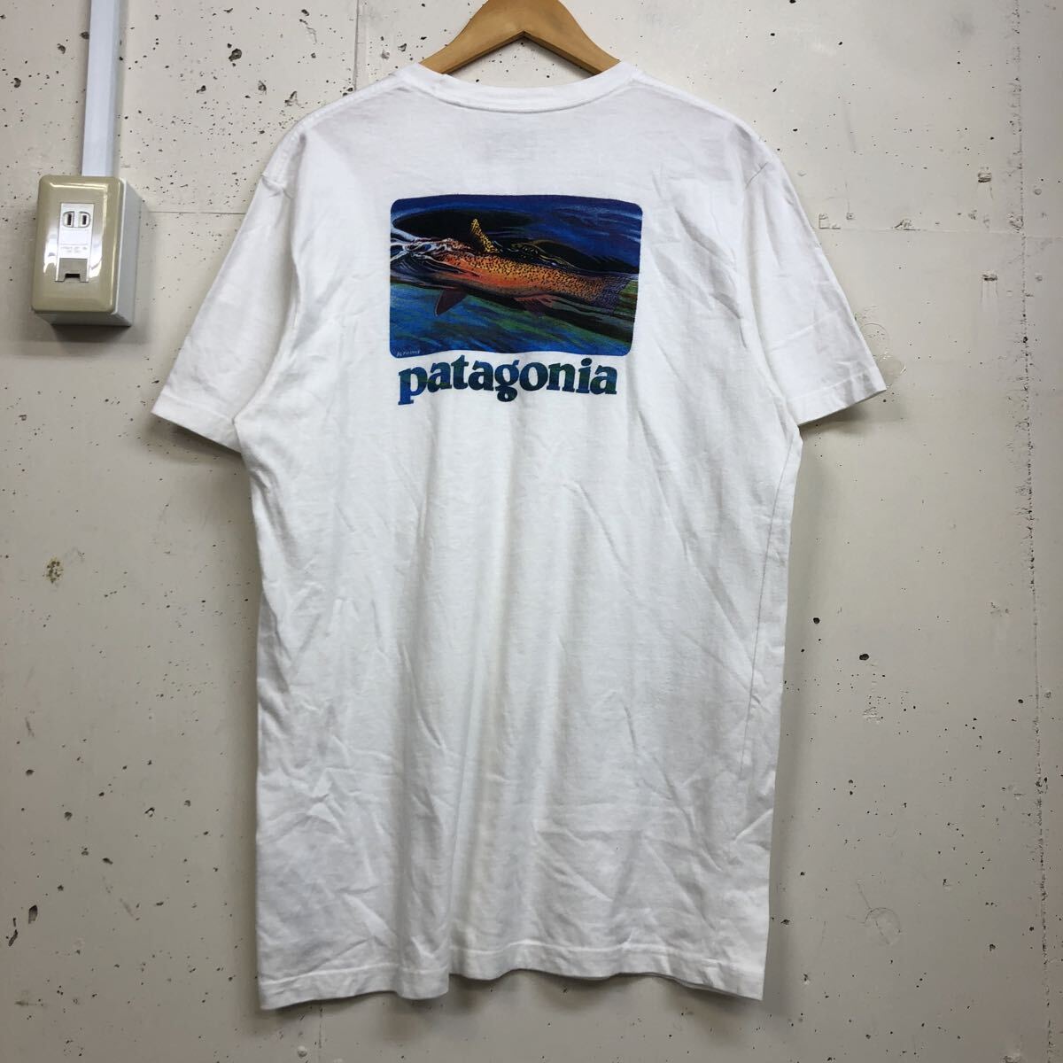 Patagonia World trout パタゴニア Tシャツ 白 ホワイト 半袖 Tee プリント メンズ サイズM コットン拍卖