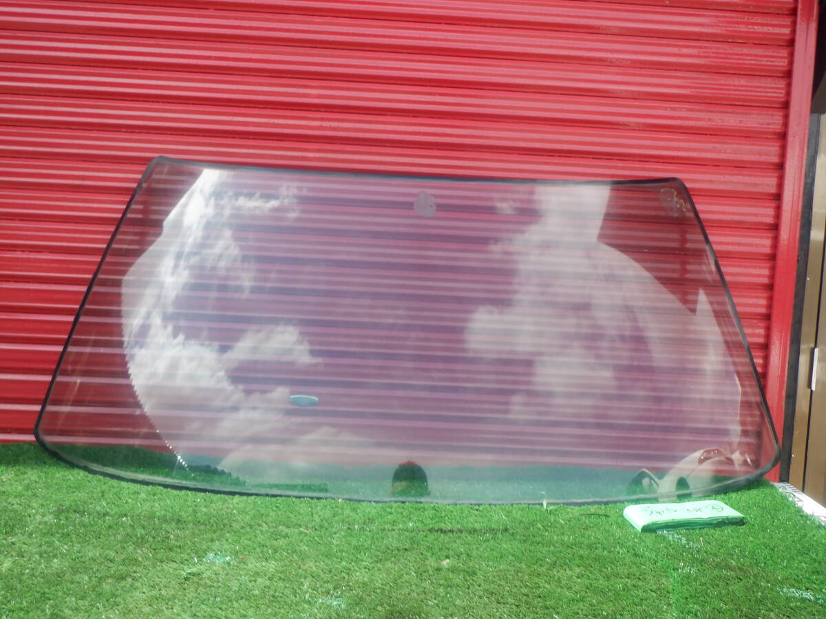 スカイライン ジャパン GT 4ドア ④ フロントガラス 割れなし 発送可能 L20 C210 HGC210 GC211 C211拍卖