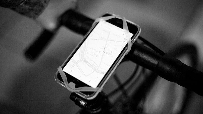 処分 ULAC(ユーラック) SPYDER X ULAC製 自転車 スマートフォンサイズ:5インチ前後用 2079円税抜 ブラック拍卖