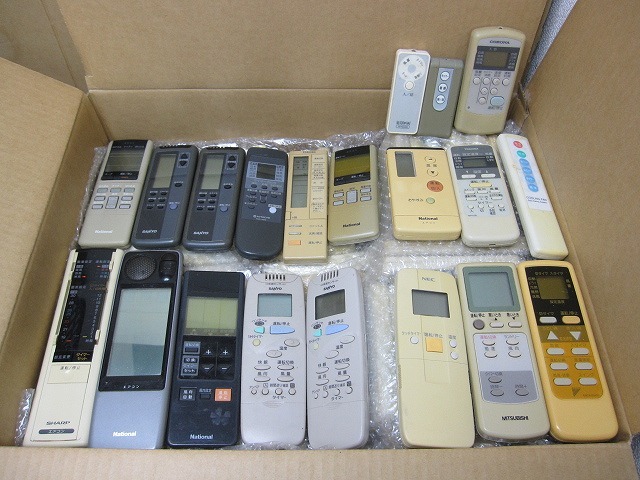 IW-8529S 三菱 シャープ 東芝 ダイキン他 エアコンリモコンまとめて 140個以上 大量 セット拍卖