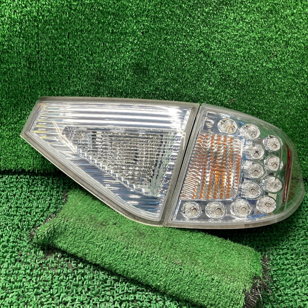 ♪♪インプレッサ 1.5i-S GH2 右 テールライト ランプ フィニッシャー KOITO 220-20024/132-20024 LED(W4955)♪♪拍卖