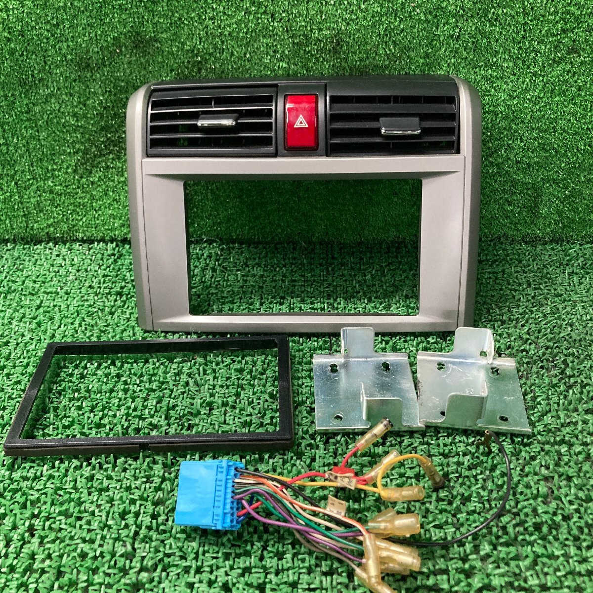 ♪♪ゼスト W JE1 オーディオパネル ブラケット ハーネス付(W5510)♪♪拍卖