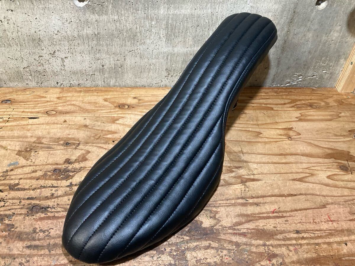 送料無料 コブラシート S タックロール ナックル パンヘッド ショベル EVO ハーレー トライアンフ SR チョッパー リジット拍卖