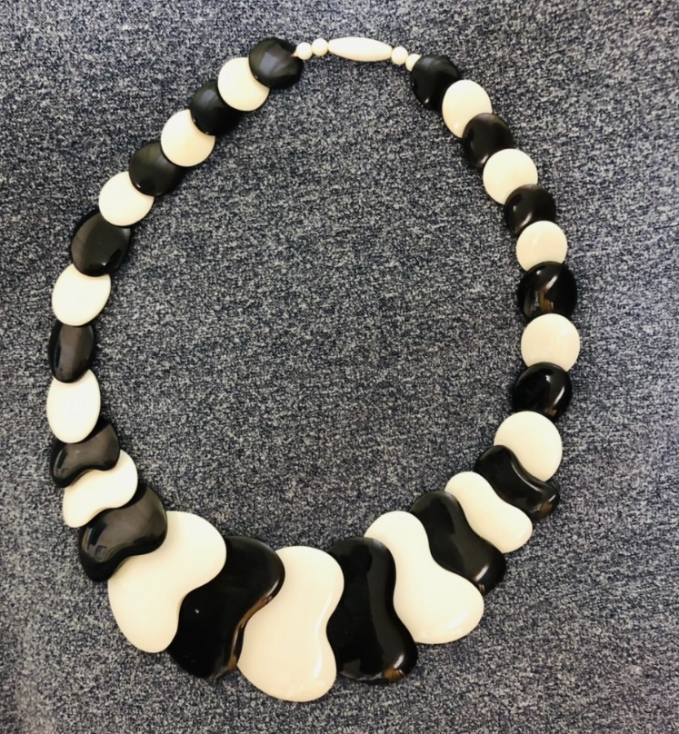 (未使用)アキオ モリ AKIO MORI モノトーン ネックレス ロエフの服がお好きな方におすすめ拍卖