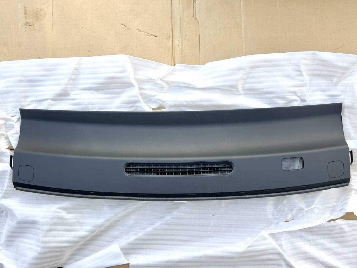 【未使用新品!】NISSAN (日産) 純正部品 C25セレナ インストルメントパネル ガーニッシュ アッパー 68310-CY001 千葉発 お引取りの方優遇拍卖