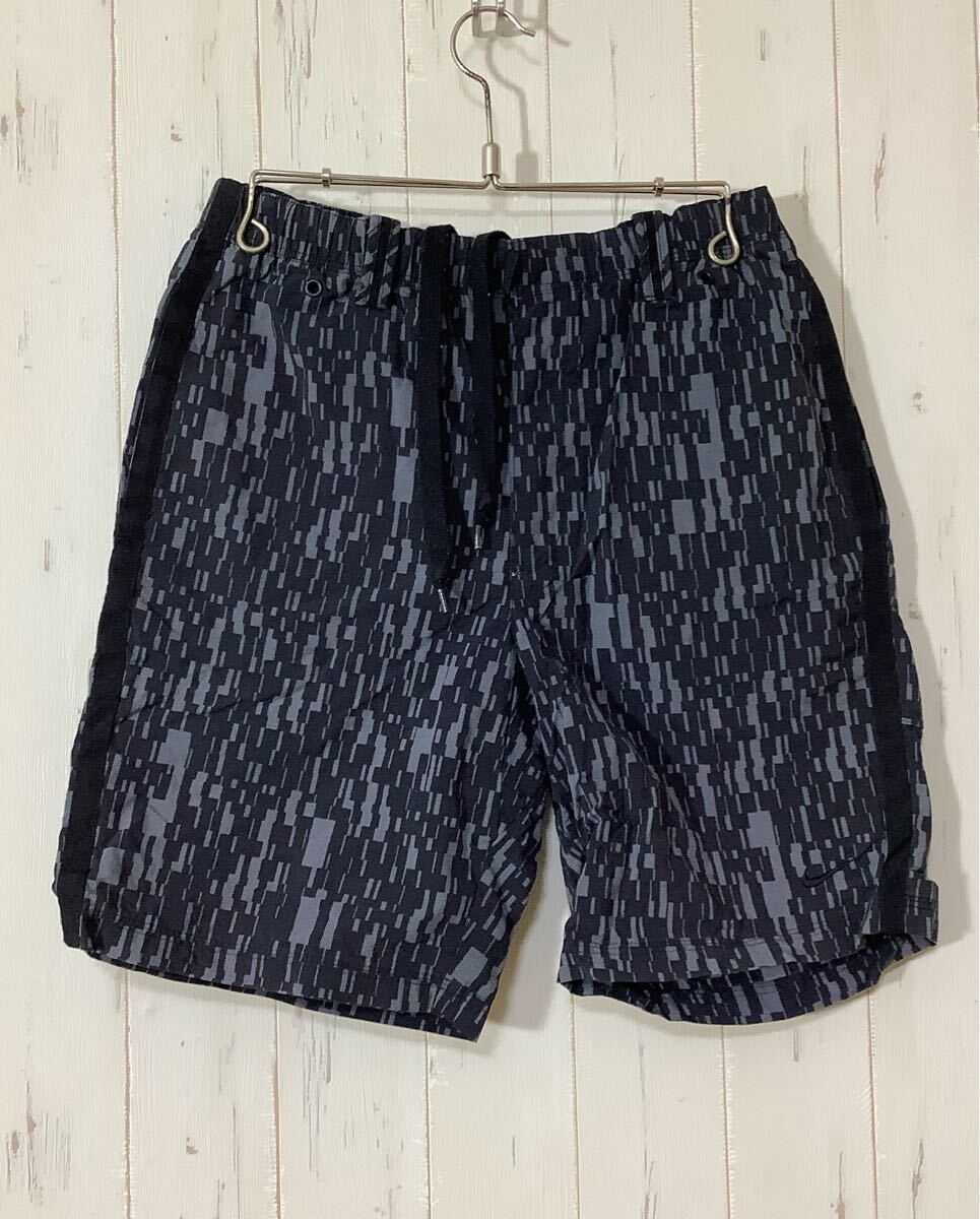 V-1530 NIKE ナイキ 総柄 トレーニングパンツ ナイロンハーフパンツ M グレー/ブラック ショートパンツ 半パン拍卖