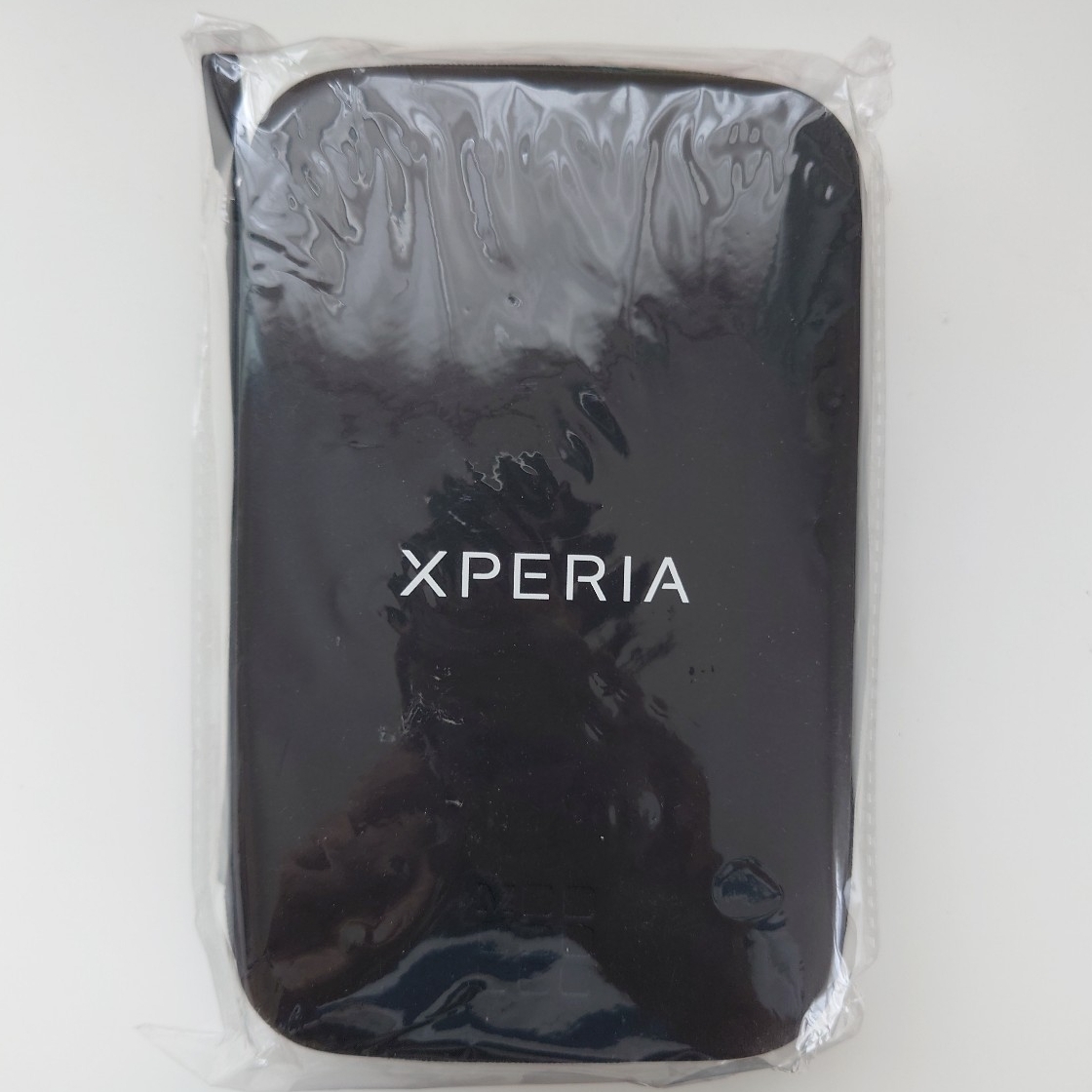 【新品未開封】Xperia MOLESKINE 収納ポーチ ブラック モレスキン Xperiaオリジナル ジャーニーハードポーチ拍卖