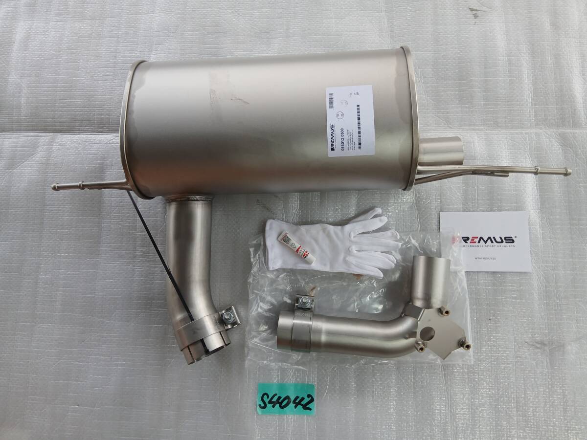 【未使用】REMUS レムス BMW 3シリーズ F30 F31 4シリーズ F32 F36 マフラー サイレンサー タイコ S4042拍卖