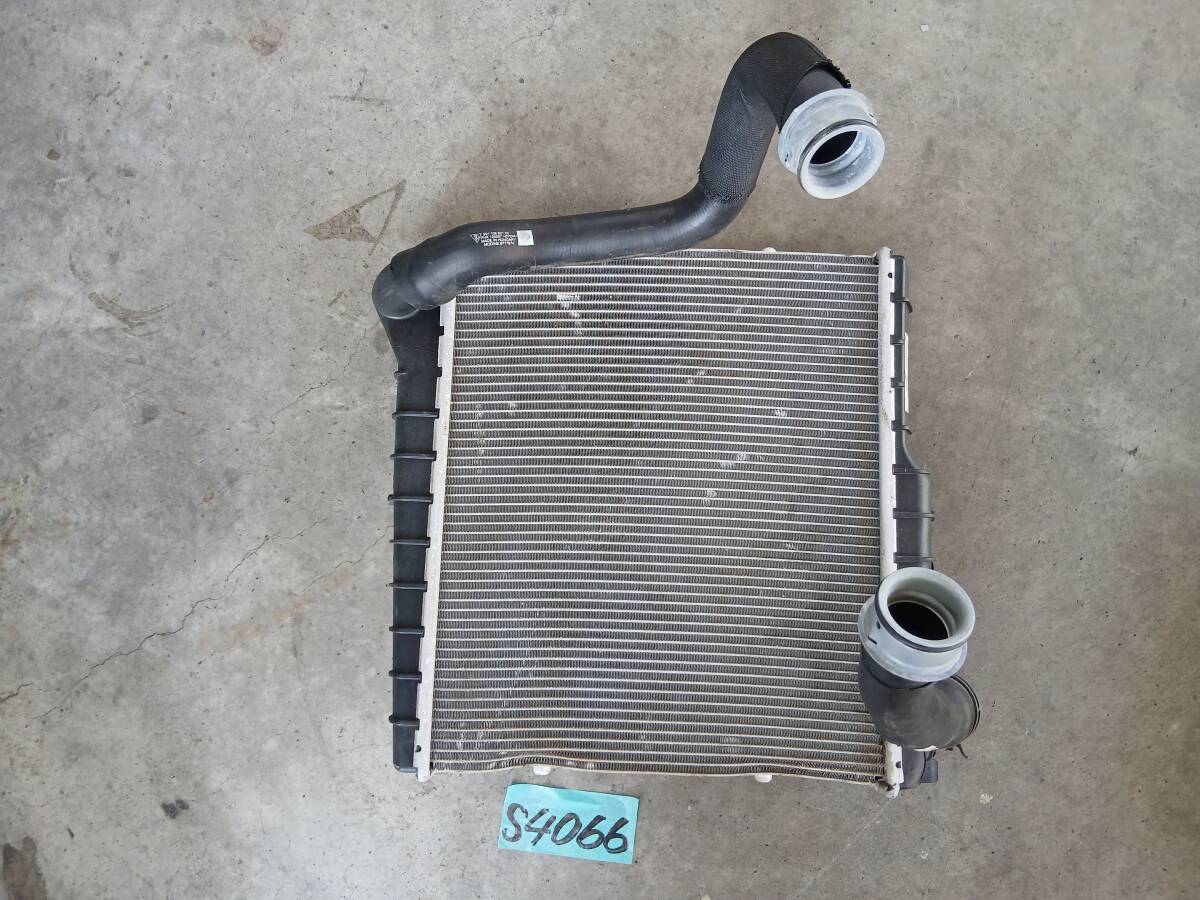 Porsche ポルシェ 911 カレラ 純正 クーラント ラジエーター ホース付き 99110613103 99110662102 S4066拍卖