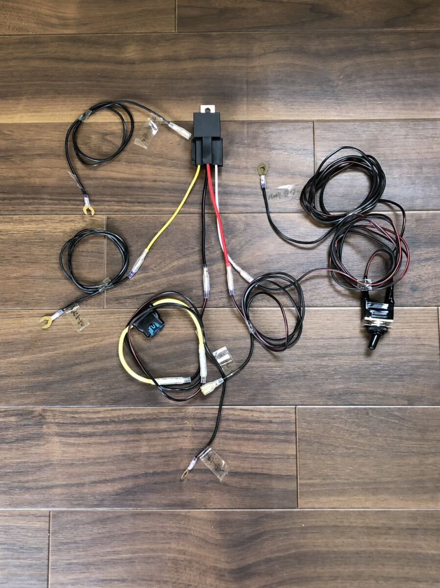 ラッパ ミュージックホーン 3連 4連 5連 6連 配線一式 ラッカラーチャ パラリラ テキーラ ファンファーレ 拡声器 ヤンキーホーン拍卖