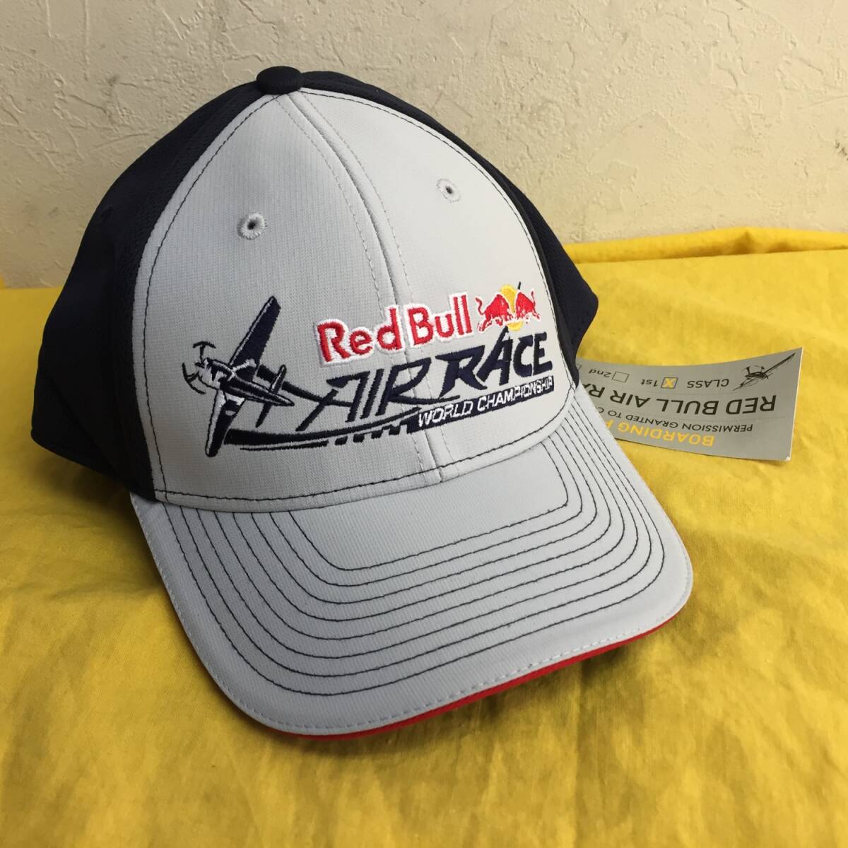 【グッズ】キャップ【RED BULL】公式品 AIR RACE レッドブル エアレース スナップバック 灰色×紺色 フリーサイズ 帽子 小さめサイズ 2拍卖