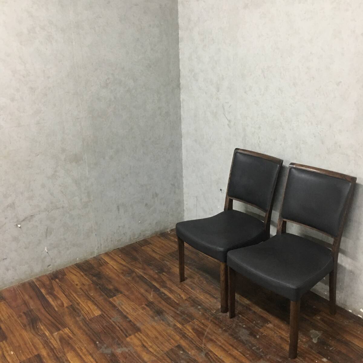 ww2/52 karimoku カリモク Chitano チターノ ダイニングチェア 2脚セット アームレス オーク材 レザー リビング チェア ★直接引取歓迎◎拍卖