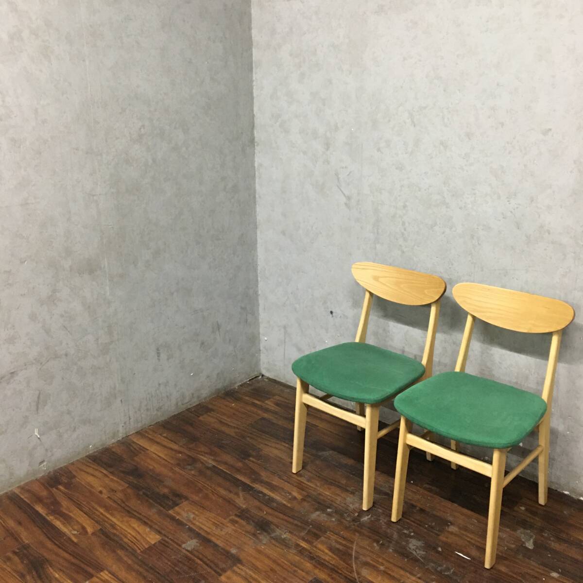 ww2/69 北欧風 ダイニングチェア 2脚セット 布張り W42×D46×H76cm 木製 グリーン リビング ダイニング 店舗 ★直接引取歓迎拍卖