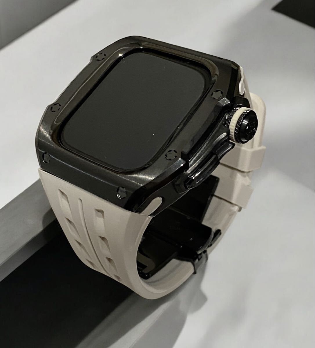 46m Series 10 ステンレス ブラック ケース サンドホワイト ラバー アップルウォッチ 拍卖