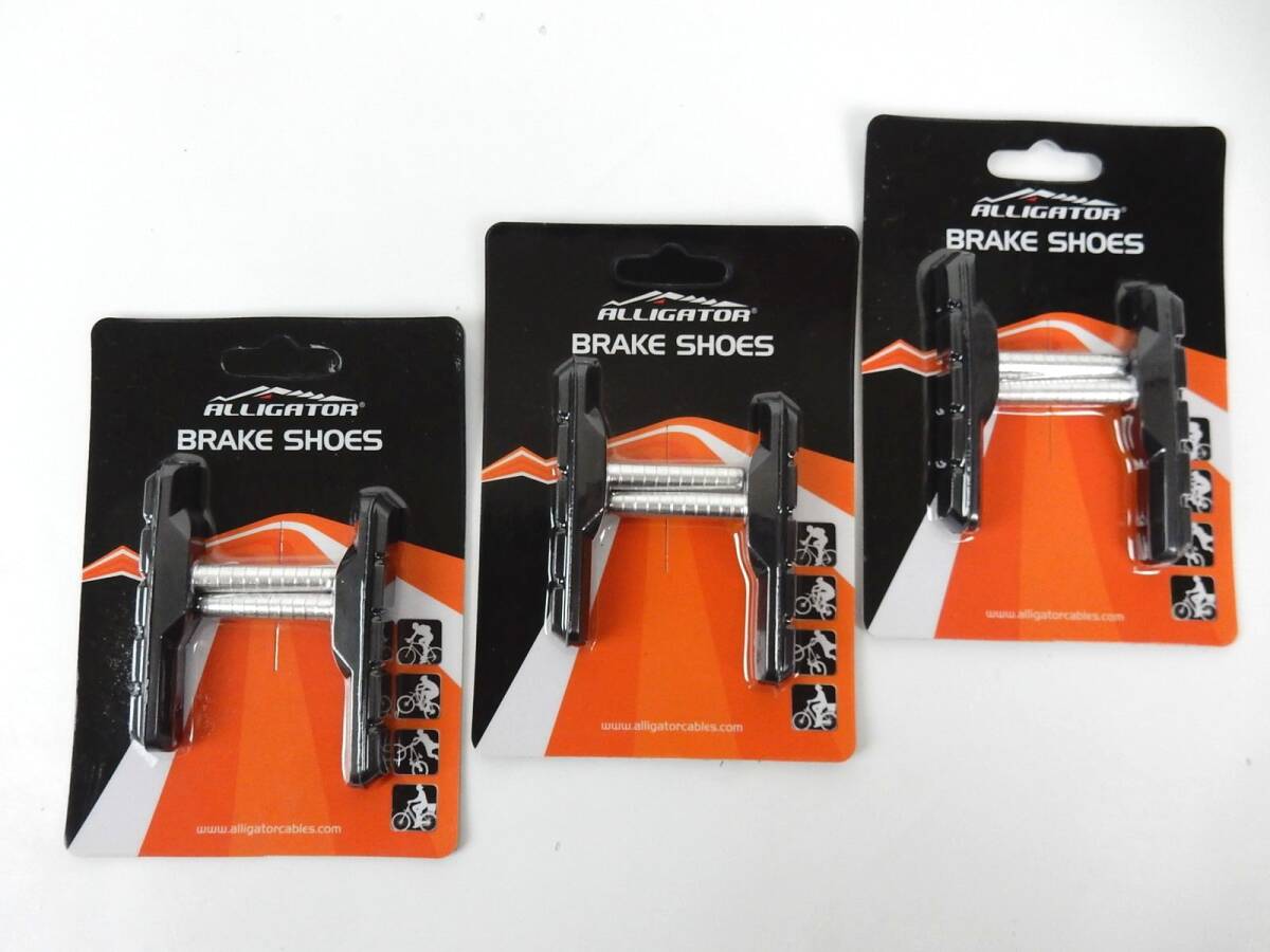 【ALLIGATOR】アリゲーター post type ブレーキシュー VB-703-DIY ×3個 未開封/未使用 シュー部70mm 中古品 JUNK 現状 一切返品不可拍卖