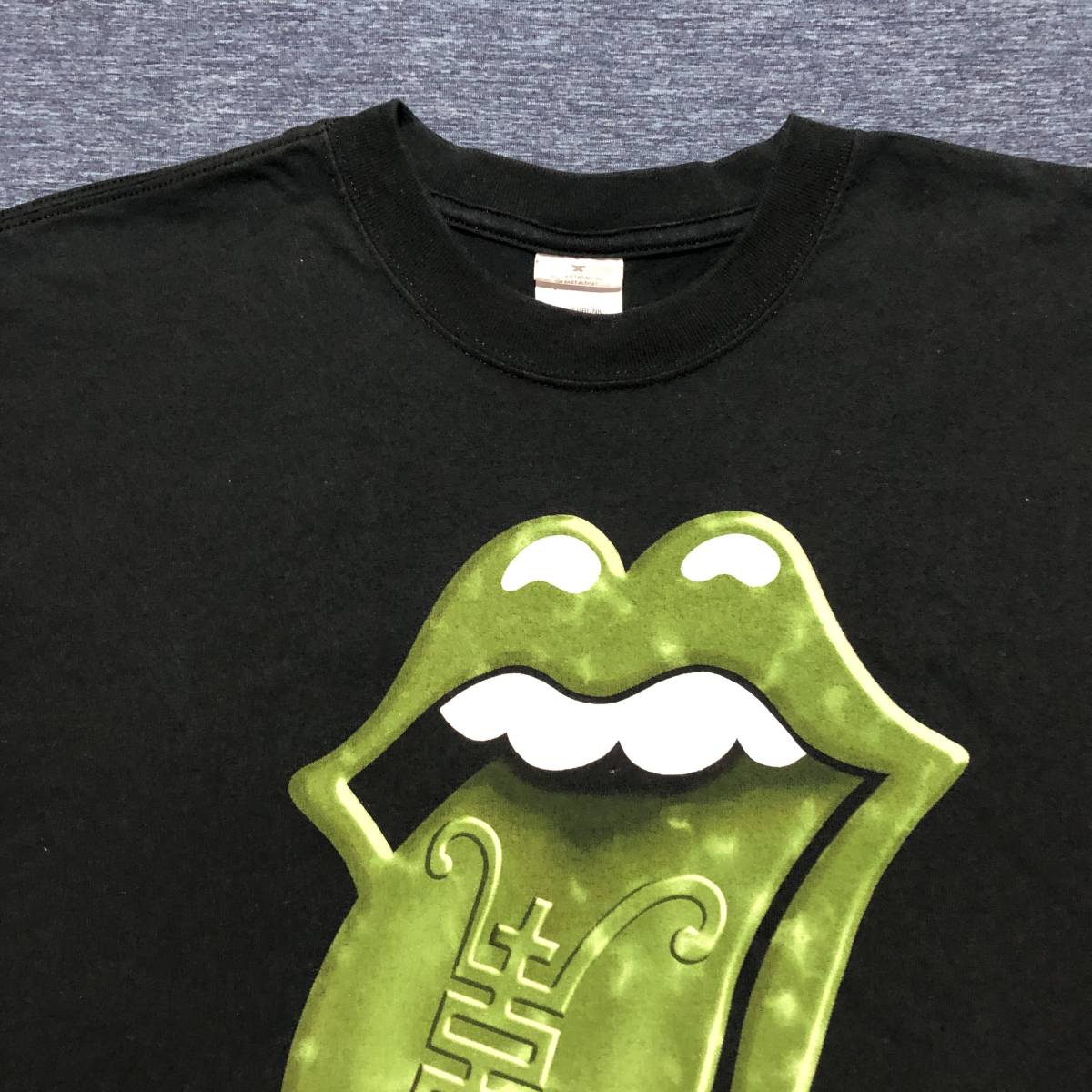 ヴィンテージTシャツ ROLLING STONES バンドTEE ローリングストーンズ ロックTEE 2000s 00s 黒 バンT リップ&タン ビンテージ拍卖