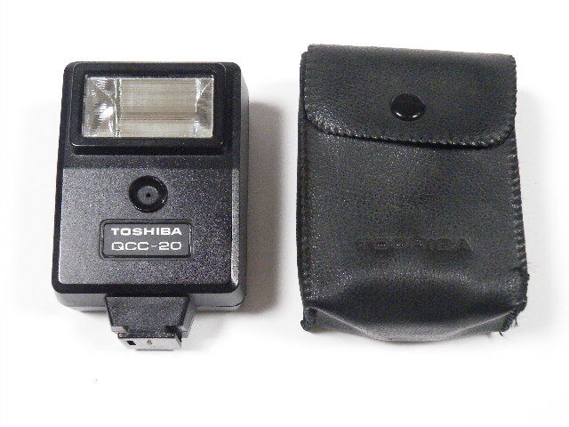 ◎ TOSHIBA QCC-20 東芝 ストロボ ケース付 (発光確認済)拍卖