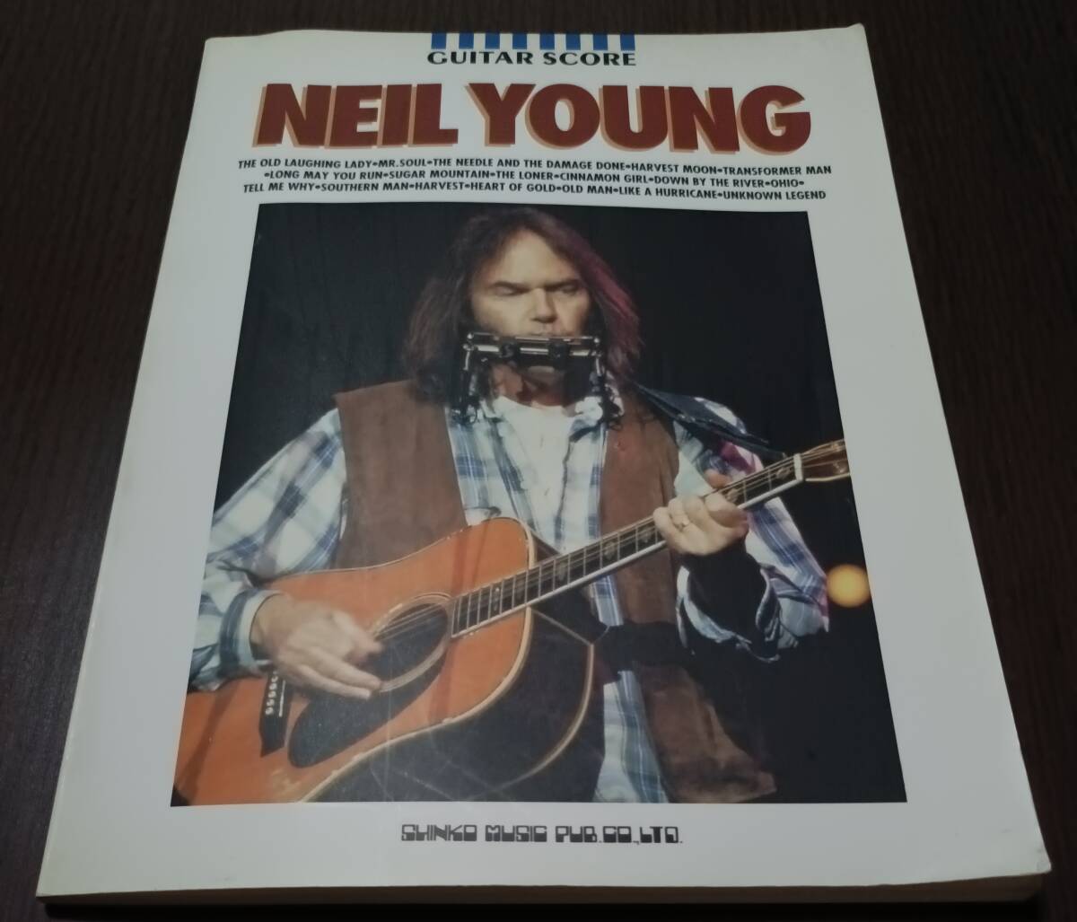 ★ 放出 ★ NEIL YOUNG ★ GUITAR SCORE ★ ニール ヤング ★ ギター スコア★ タブ譜 TAB譜 ★希少 レア本拍卖